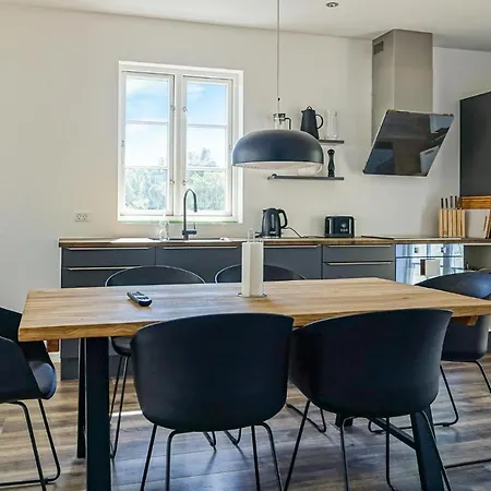 Awesome In With 2 Bedrooms And Wifi 2 דירה אלינגה